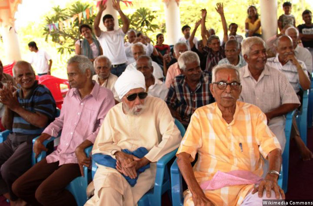 70 വയസ്സിന് മുകളിലുള്ള എല്ലാവര്‍ക്കും ഇനിസൗജന്യ ആരോഗ്യ ഇന്‍ഷുറന്‍സ്
