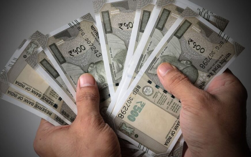 ഡി.എ മൂന്നു ശതമാനം കൂട്ടി; കേന്ദ്ര ജീവനക്കാര്‍ക്കും പെന്‍ഷന്‍കാര്‍ക്കും ദീപാവലി സമ്മാനം