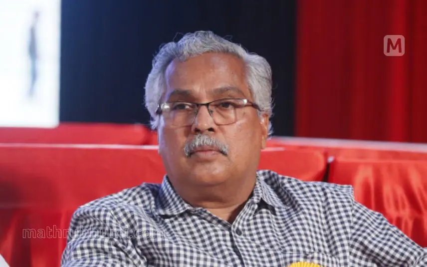 ദുരിതബാധിതർക്ക് 100 വീടുണ്ടാക്കി നൽകാമെന്നകർണാടക സർക്കാരിൻ്റെ വാഗ്‌ദാനം സ്വീകരിക്കുന്നതിൽരാഷ്ട്രീയം നോക്കേണ്ട’: ബിനോയ് വിശ്വം