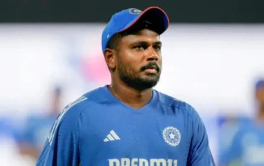 ഇംഗ്ലണ്ടിനെതിരെ നടക്കുന്ന അഞ്ച് ടി20 മത്സരങ്ങൾക്കുള്ള ഇന്ത്യൻ ടീമിനെ പ്രാഖ്യപിച്ചു. സഞ്ജു സാംസണ്‍, മുഹമ്മദ് ഷമി