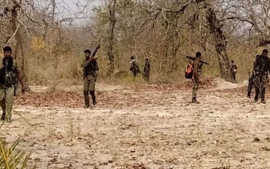 ഛത്തീസ് ഗഢിൽ സുരക്ഷാ ഉദ്യോഗസ്ഥരുടെ വാഹനത്തിന് നേരേ മാവോവാദികളുടെ ആക്രമണം 9 ജവാന്മാർക്ക് വീരമൃത്യു