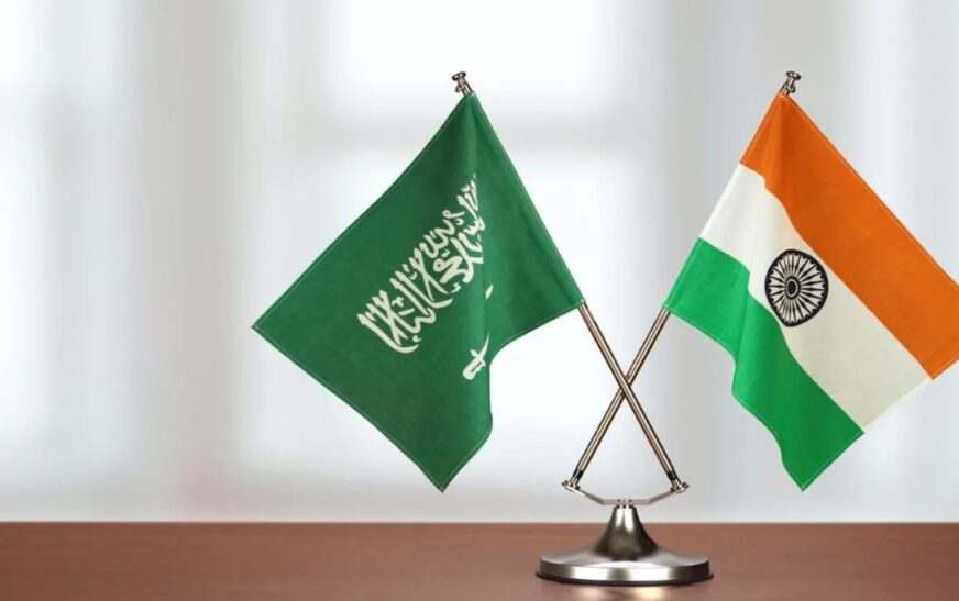 സൗദിയും ഇന്ത്യയും തമ്മിലുള്ള ഈ വർഷത്തെ ഹജ്ജ് കരാറിൽ ഇരു രാജ്യങ്ങളിലെയും മന്ത്രിമാർ ഒപ്പുവെച്ചു