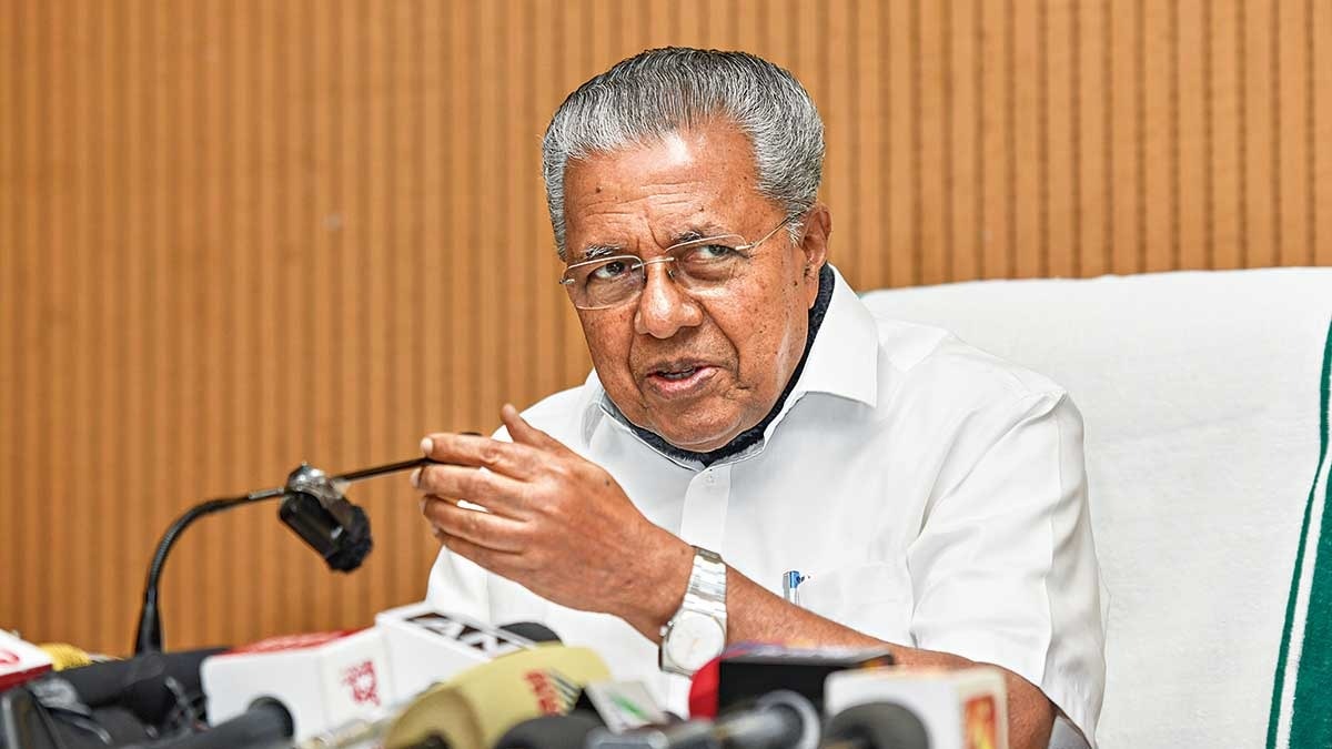 ലഹരി മാഫിയ നാടിനെ പിടികൂടാൻ ശ്രമിക്കുന്നു; പോലീസ് ഉദ്യോഗസ്ഥരുടെ ബന്ധങ്ങളിൽ ശ്രദ്ധവേണം: മുഖ്യമന്ത്രി