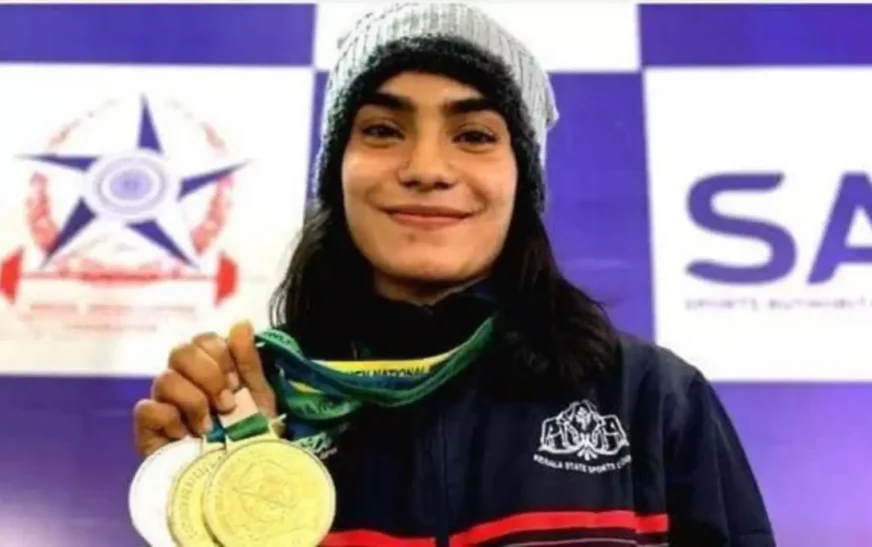 ദേശീയ ഗെയിംസ്: കേരളത്തിന് ആദ്യ സ്വർണം, ഭാരോദ്വഹനത്തിൽ സ്വർണം നേടി സുഫ്‌ന ജാസ്മിൻ