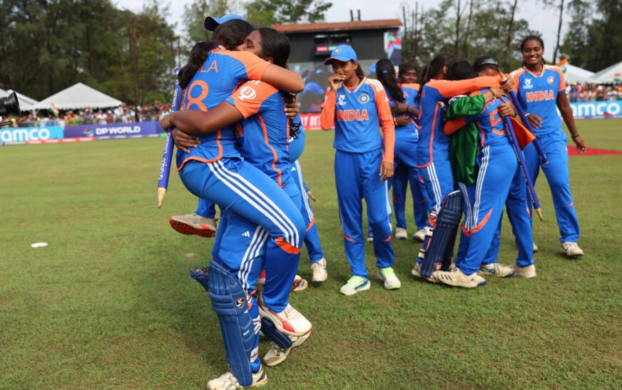 അണ്ടർ 19  വനിതാ  ട്വൻ്റി 20  കീരിടം നിലനിർത്തി ഇന്ത്യ