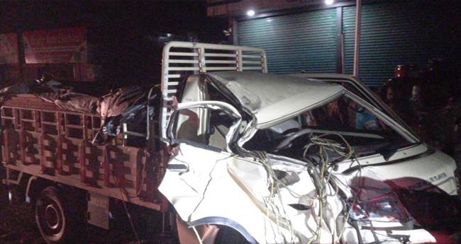 കോട്ടയത്ത് വാഹനാപകടത്തിൽ 2 പേർ മരിച്ചു; 4 പേർക്ക് പരിക്ക്