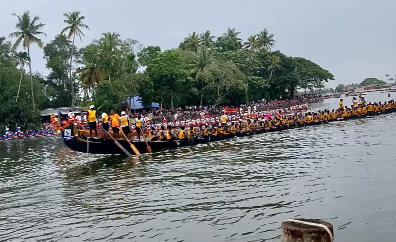 71മത് നെഹ്‌റു ട്രോഫി വള്ളംകളി ഇന്ന്