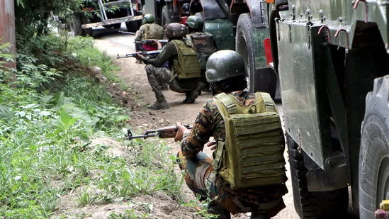 ജമ്മു കാശ്മീരിൽ ഓപ്പറേഷൻ അഖാൽ; ഒരു ഭീകരനെ വധിച്ചതായി സൈന്യം