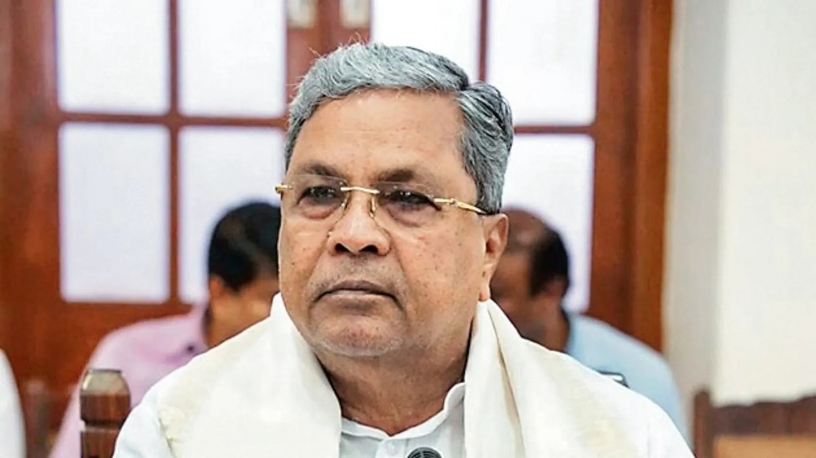 മൈ​സൂ​രു​വി​ൽ എ​സ്.​എ​ൽ.ഭൈ​ര​പ്പ​ക്ക് സ്മാ​ര​കം നി​ർ​മ്മി​ക്കും: മു​ഖ്യമന്ത്രി സി​ദ്ധ​രാ​മ​യ്യ