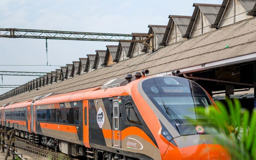 12 കോച്ചുകളുള്ള പുത്തൻ വന്ദേ ഭാരത് എക്സ്പ്രസിൻ്റെ നിർമ്മാണം ഉടൻ