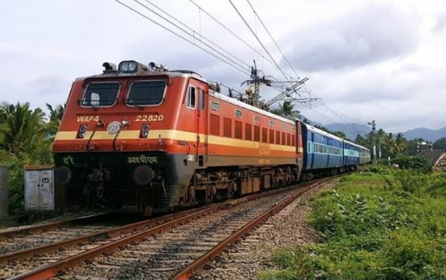 ട്രെയിനിന് കല്ലെറിഞ്ഞ കേസ്; രണ്ട് വിദ്യാർഥികളെ അറസ്റ്റ് ചെയ്‌തു