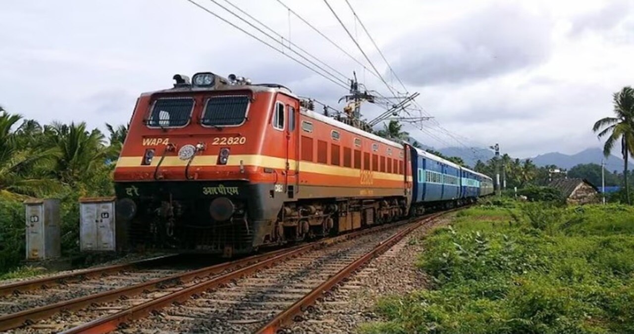 ട്രെയിനിന് കല്ലെറിഞ്ഞ കേസ്; രണ്ട് വിദ്യാർഥികളെ അറസ്റ്റ് ചെയ്‌തു