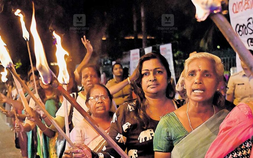 ഓണറേറിയം വർധന തുച്ഛം, സമരം തുടരുമെന്ന് ആശാ വർക്കർമാർ