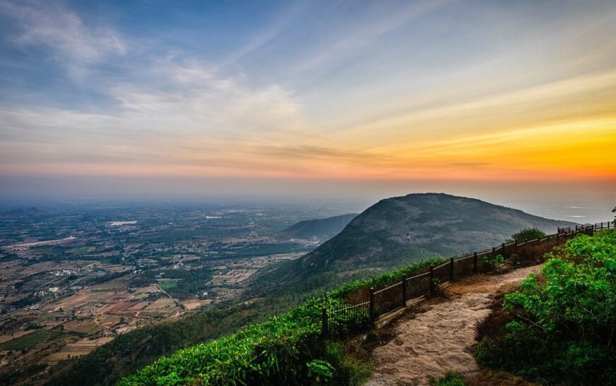 നന്ദി ഹിൽസിൽ സന്ദർശക വിലക്ക്