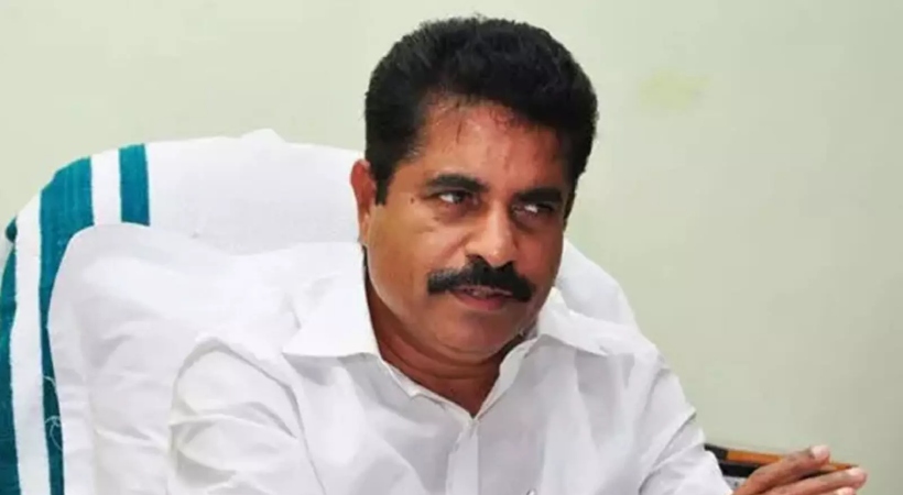 ശബരിമല സ്വർണ്ണക്കൊള്ള: അടൂർ പ്രകാശിൻ്റെ മൊഴിയെടുക്കാൻ എസ്ഐടി