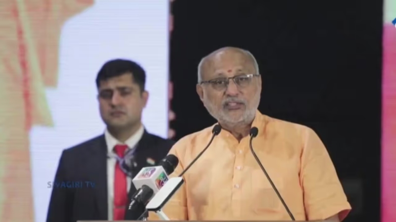 ഒരു ജാതി ഒരു മതം ഒരു ദൈവം എന്നത് മഹത്തായ മുദ്രാവാക്യം, ശിവ​ഗിരിയിൽ തീർത്ഥാടന സമ്മേളനം ഉദ്ഘാടനം ചെയ്ത് ഉപരാഷ്ട്രപതി