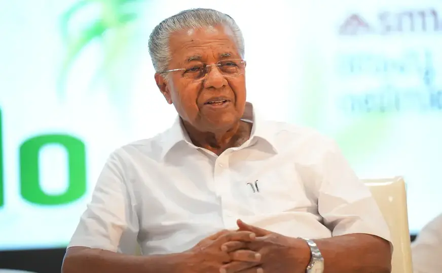 അ​തി​ദാ​രി​ദ്ര്യ​മു​ക്ത​രാ​യ​വ​ർ വീ​ണ്ടും ദാ​രി​ദ്ര്യ​ത്തി​ലേ​ക്ക് പോ​ക​രു​തെ​ന്ന് മു​ഖ്യ​മ​ന്ത്രി