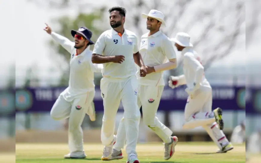 ര​ഞ്ജി ട്രോ​ഫി; ജ​മ്മു കി​രീ‌​ട​ത്തി​ലേ​ക്ക്