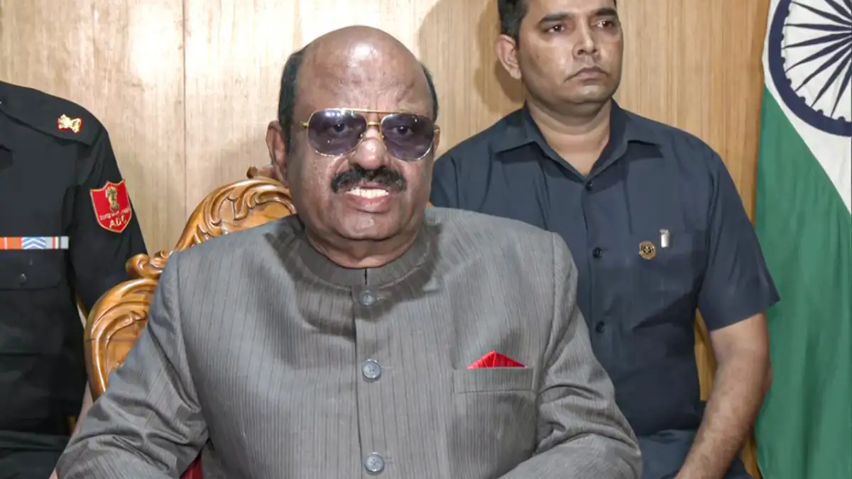 പ​ശ്ചി​മ ബം​ഗാ​ള്‍ ഗ​വ​ര്‍​ണ​ര്‍ സി.​വി. ആ​ന​ന്ദ​ബോ​സ് രാ​ജി​വ​ച്ചു
