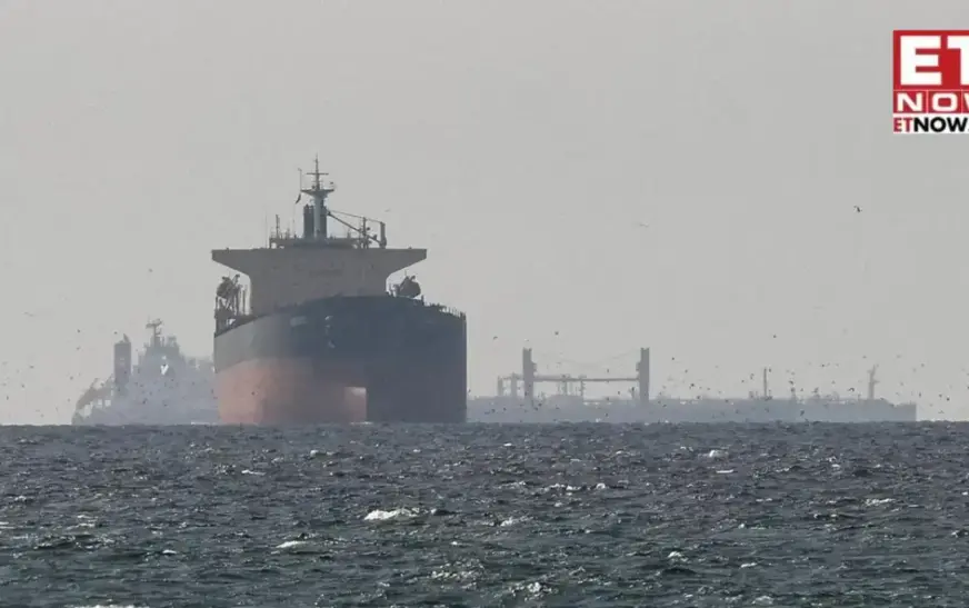 ഹോർമുസ് കടലിടുക്ക് കടന്ന് രണ്ട് കൂറ്റൻ എൽപിജി ടാങ്കറുകൾ ഇന്ത്യൻ തീരത്തേക്ക്; ഇന്ന് മുംബൈയിലും നാളെ മംഗളൂരുവിലും എത്തും