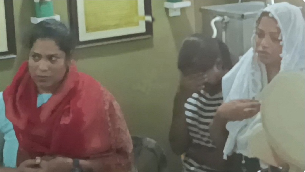സ്പാ ​ന​ട​ത്തി​പ്പു​കാ​രി​യെ ആക്രമിച്ചു കവർച്ച; യു​വ​തി​ക​ള​ട​ക്കം എ​ട്ടം​ഗ​സം​ഘം പി​ടി​യി​ൽ