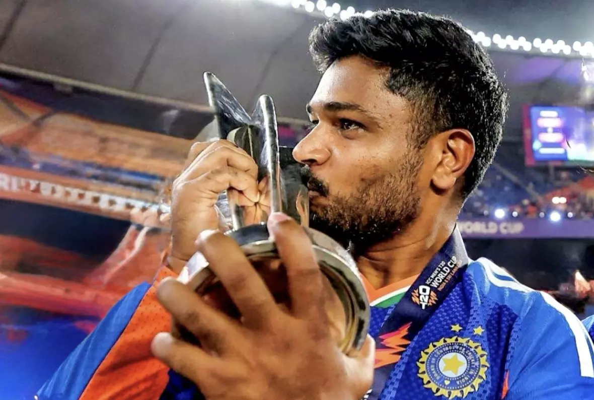 ഇൻസ്റ്റഗ്രാമിൽ ഏറ്റവും കൂടുതൽ ഫോളോവേഴ്സുള്ള മലയാളിയായി സഞ്ജു സാംസൺ