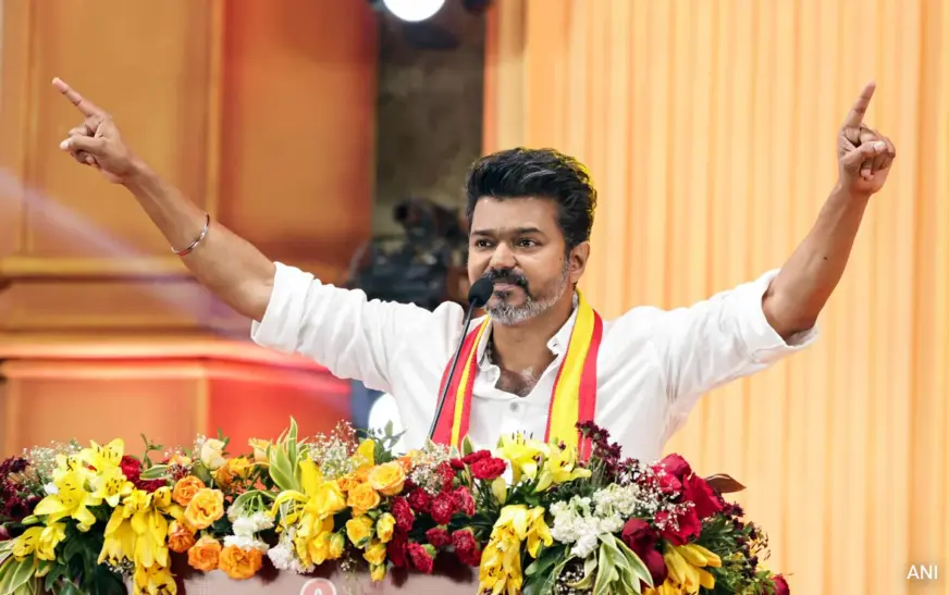 വോട്ടെണ്ണലിന് ശേഷം ഓഫിസിൽ എത്തണം, വേറെ എവിടേയ്ക്കും പോകരുത്: ടിവികെ സ്ഥാനാർഥികളോട് വിജയ്