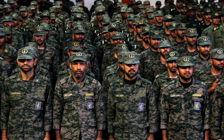 ഇ​റാ​നിൽ ഭ​ര​ണ​കൂ​ട​വും സൈ​ന്യ​വും നേ​ർ​ക്കു​നേ​ർ; രാ​ജ്യ​ത്തി​ന്‍റെ ഭ​ര​ണ​നി​യ​ന്ത്ര​ണം ഐ​ആ​ർ​ജി​സി ഏ​റ്റെ​ടു​ത്ത​താ​യി റി​പ്പോ​ർ​ട്ടു​ക​ൾ