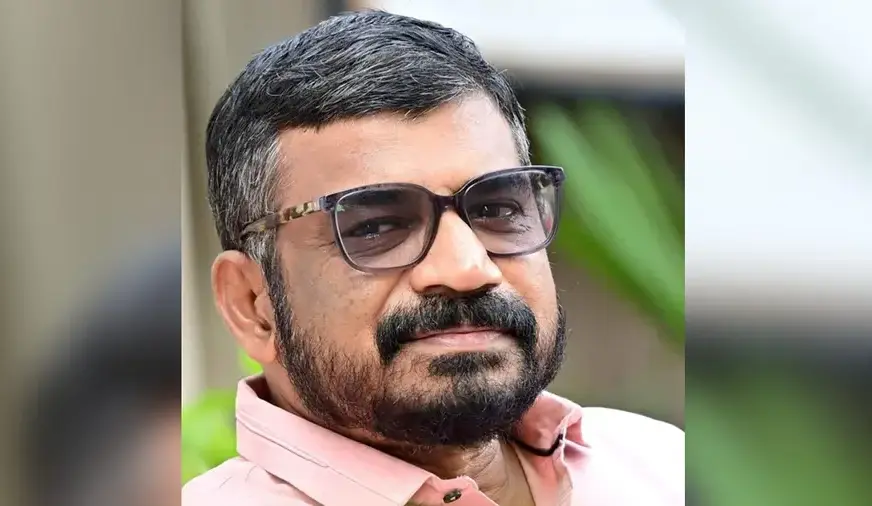 ക്രോസ് ട്രാവൽ പുരസ്‌കാരം കെ ആർ അജയന്