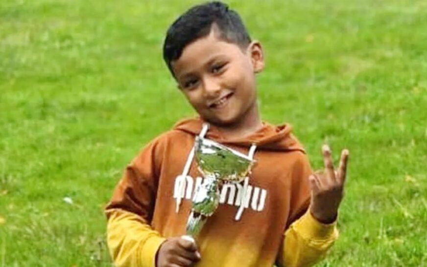 അച്ഛനിൽ നിന്ന് ചെസ് പഠിച്ചു; ജർമ്മനിയിൽ മിന്നി ആറുവയസുകാരൻ