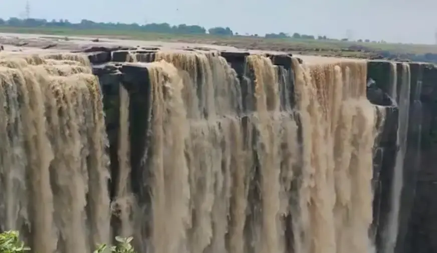 waterfallmp-1788402964296-0cbef46a-cbbc-4a49-aed9-6d6ea566d08b-900x506